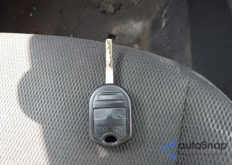 2014 Ford Focus Se z USA, uszkodzony, nr VIN 1FADP3K25EL400161